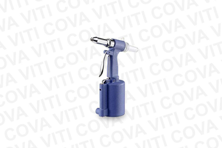 Rivettatrici oleopneumatiche o manuali
